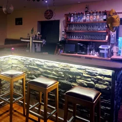 Ein Drink an der Bar